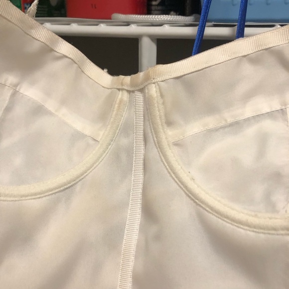 Alena Leena NWOT sparkly embroidered strapless wedding gown - Picture 6 of 15